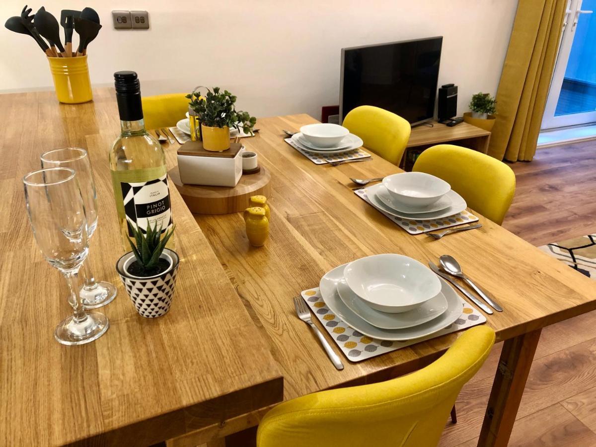 The Duplex Margate With Deck & Living Space Air Conditioning מראה חיצוני תמונה